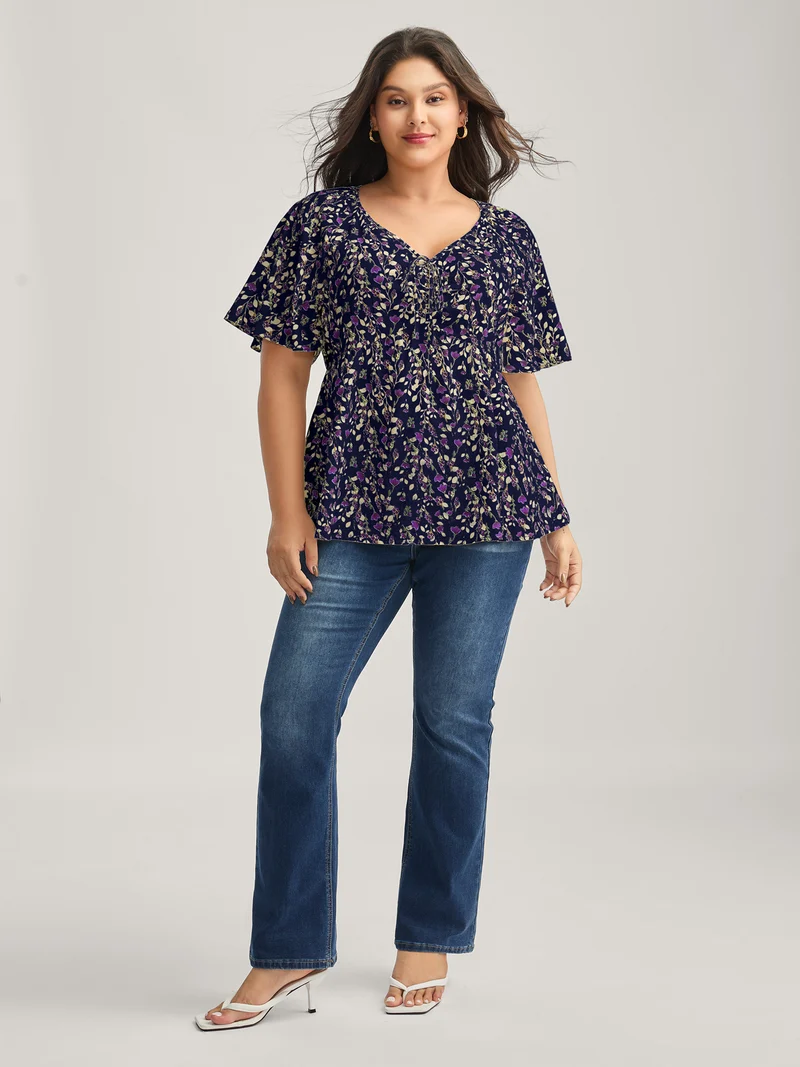 Bust-Comfort Floral Print Tie Blouse