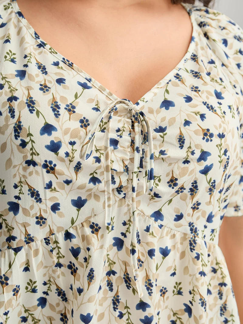 Bust-Comfort Floral Print Tie Blouse