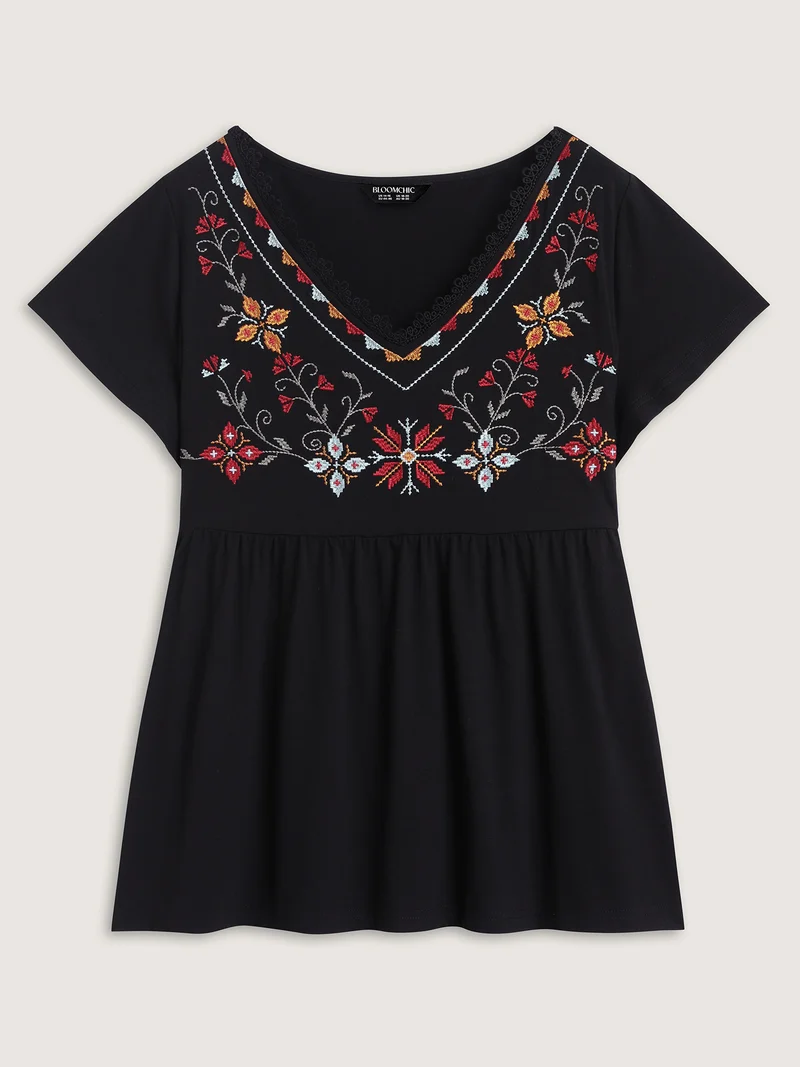 Color Floral Embroidery Lace Knit Top
