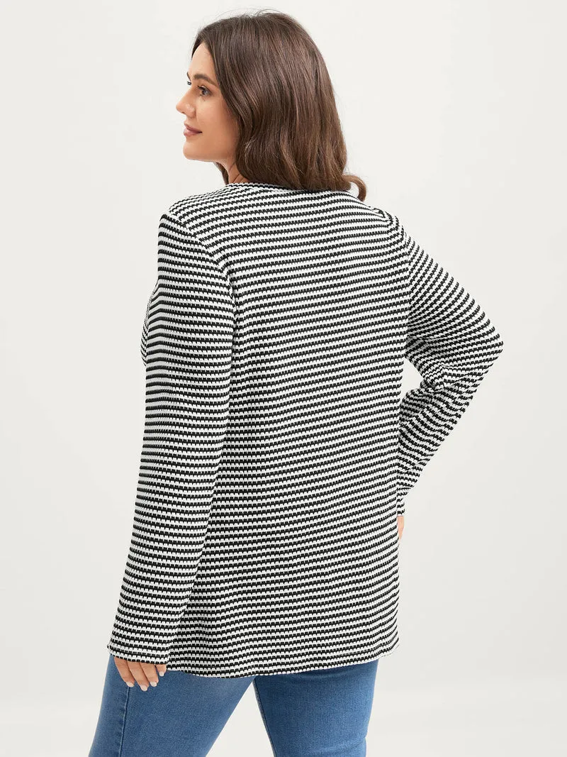 Geometric Texture Split Hem T-Shirt