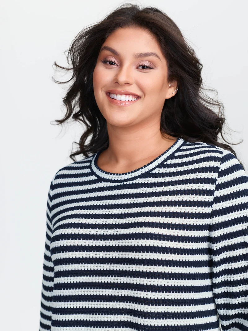 Geometric Texture Split Hem T-Shirt