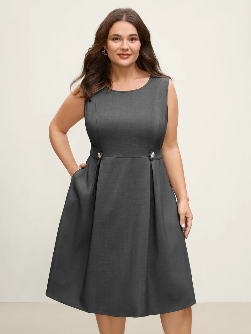 Inner Pleats Waist-Defining Buckle Midi Dress