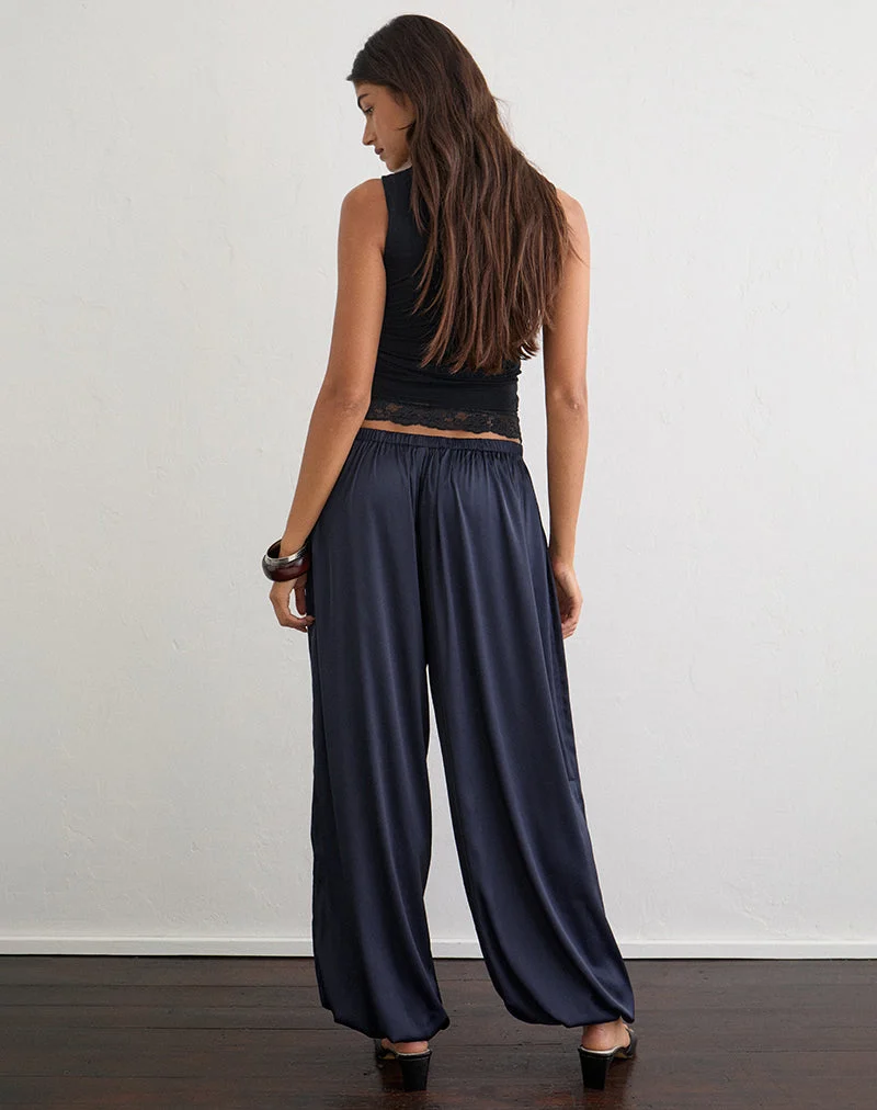Pantalon bouffant Hestama en satin bleu marine