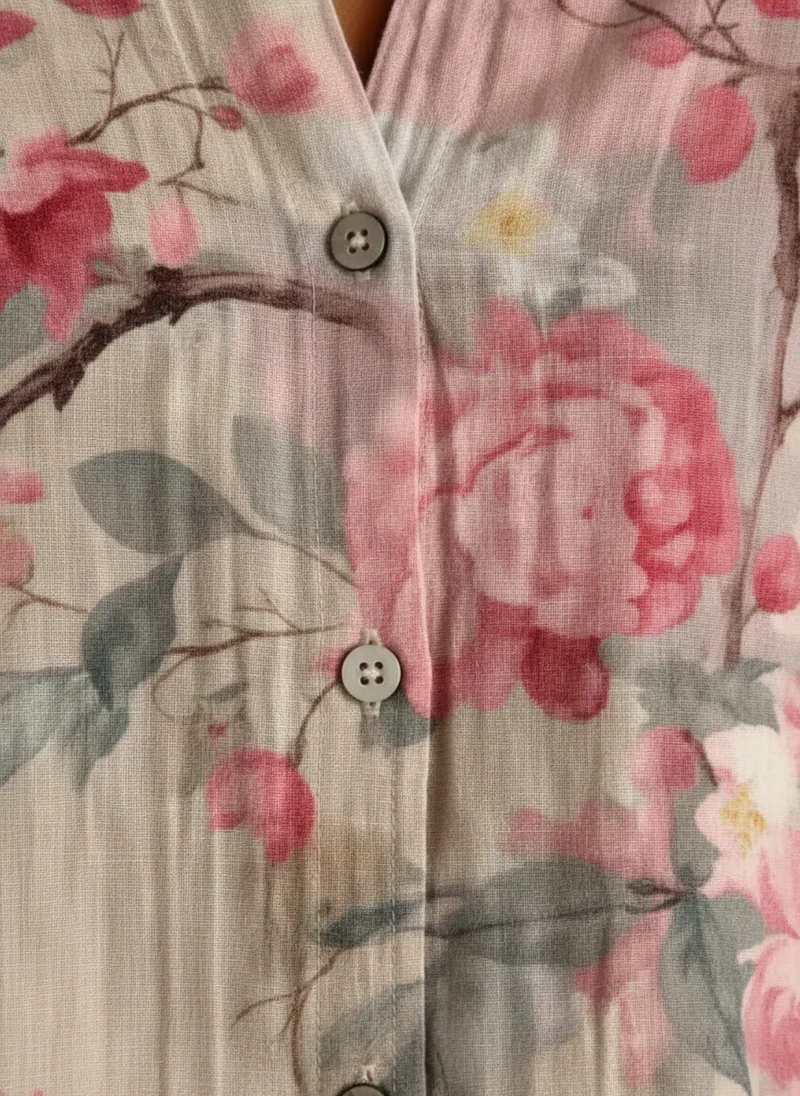 Blouse florale boutonnée