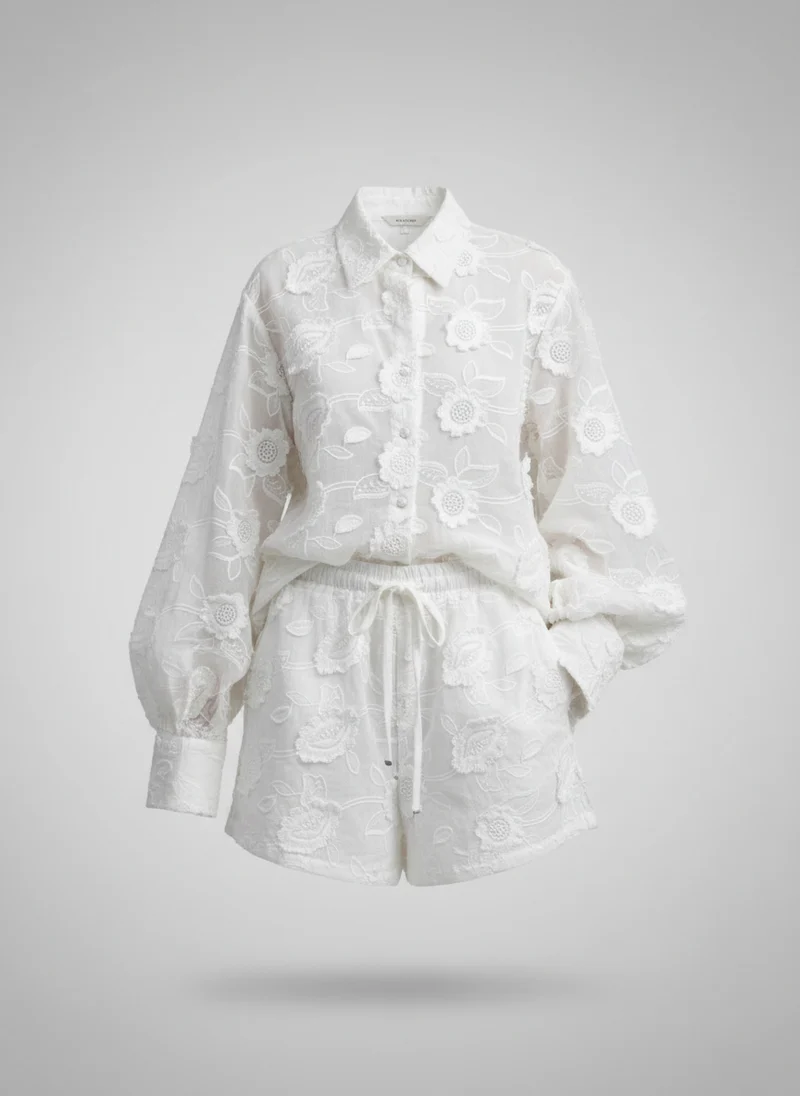 Ensemble femme chemise brodée et short taille haute