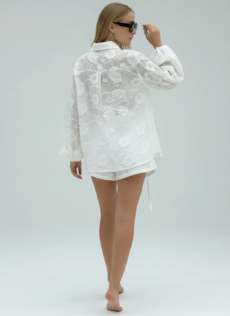 Ensemble femme chemise brodée et short taille haute