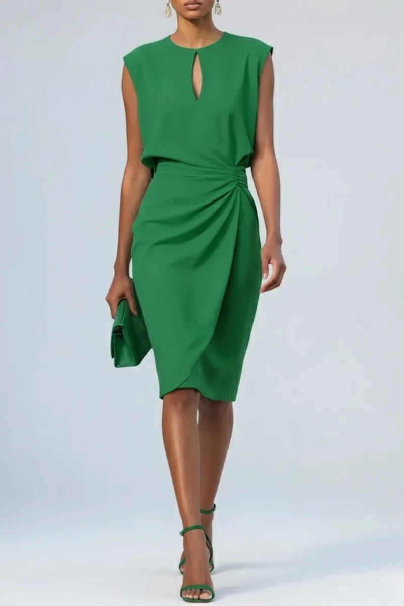 Robe midi élégante à encolure keyhole raffinée