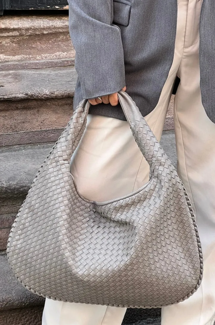 Sac cabas fourre-tout élégant en cuir vegan zippé