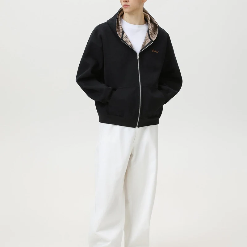 Veste à Capuche Zippée à Motifs Carreaux – Look Tendance et Confortable