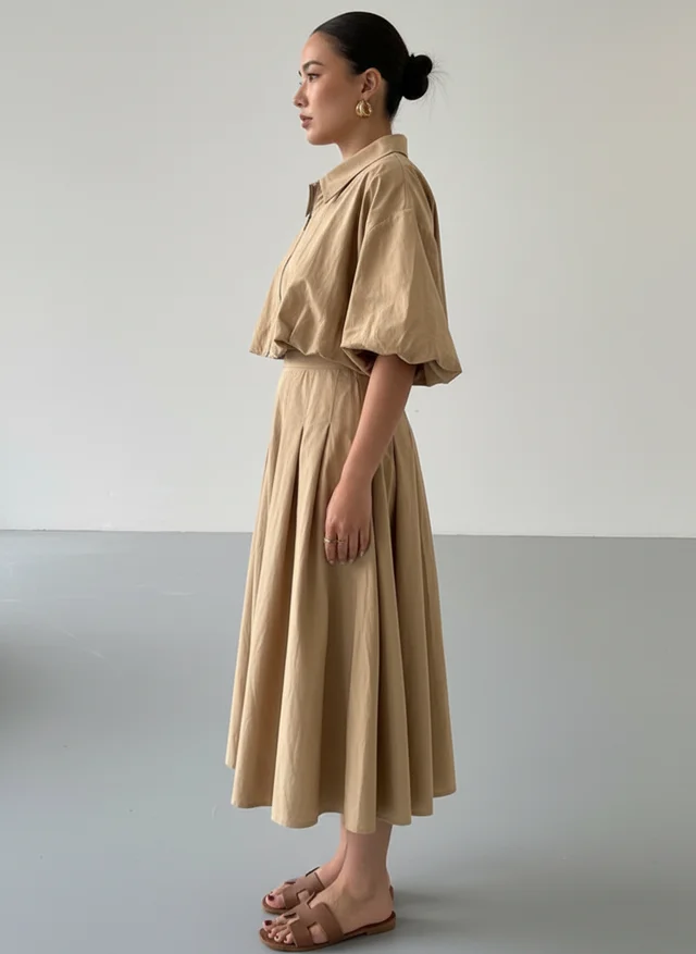 Ensemble Jupe Plissée et Veste Courte Zippée Moderne
