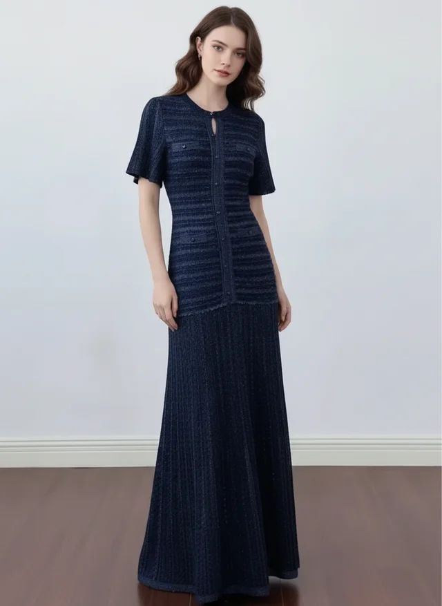 Robe Longue Cintrée à Sequins Bleu Nuit pour Soirées Élégantes