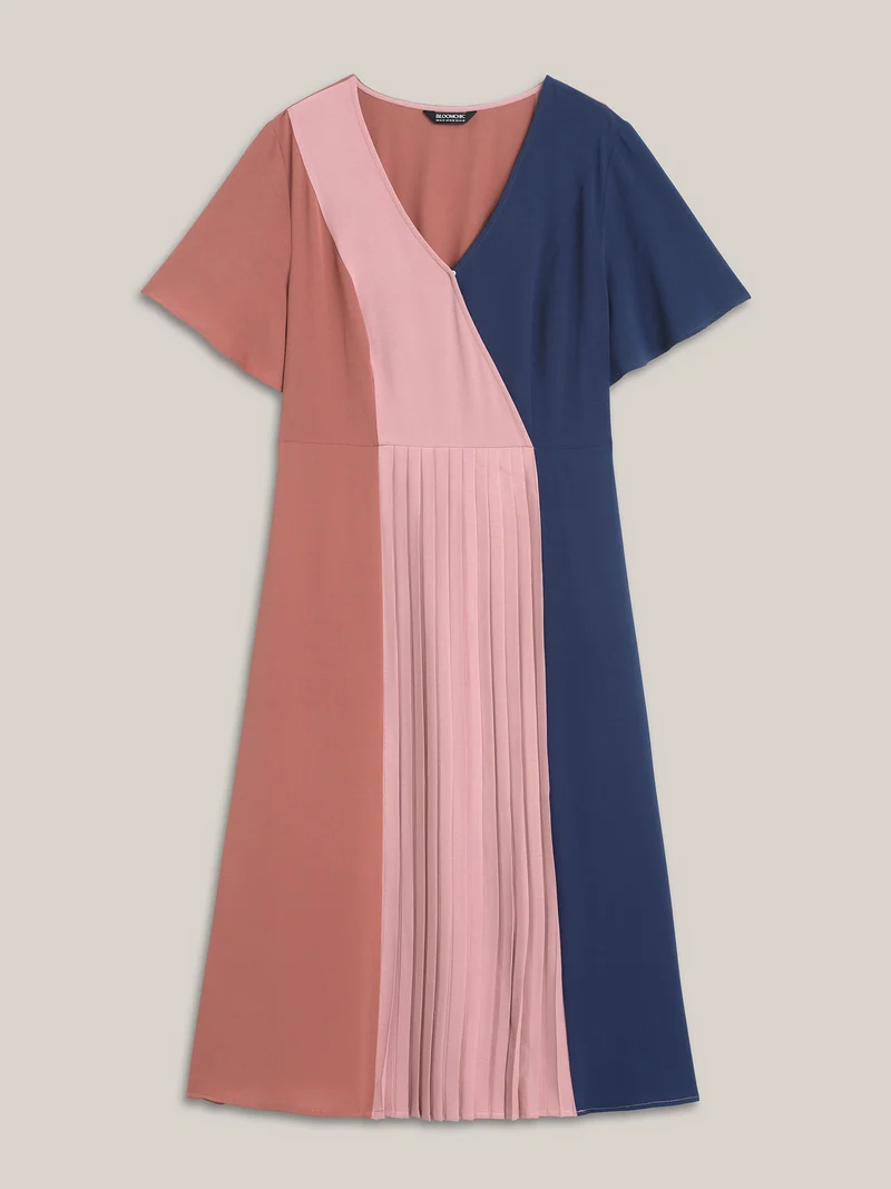 Color Block Pleated Waist-Cinched Midi Dress