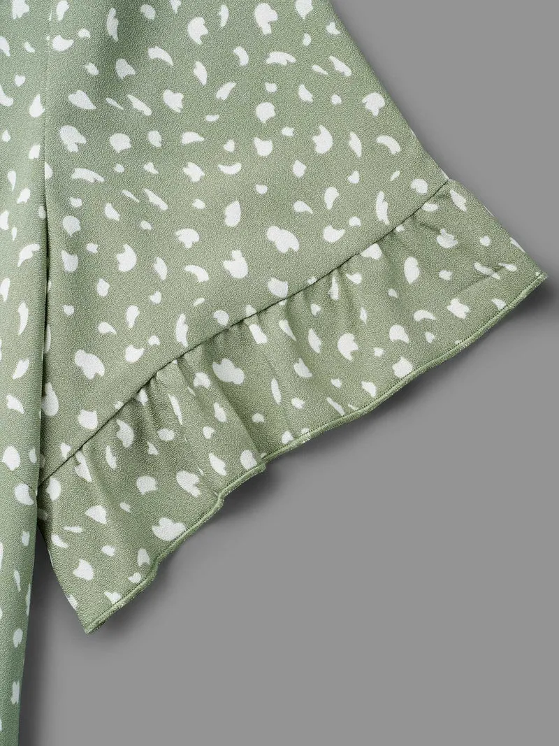 Ruffled Edges Pleated Floral Shirt