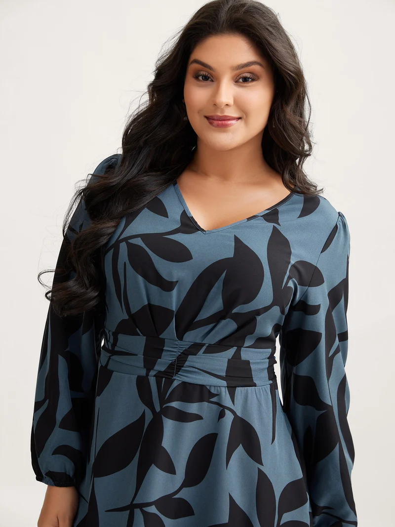 Silhouette Flower Print Shirred Waist Knee-Length Dress