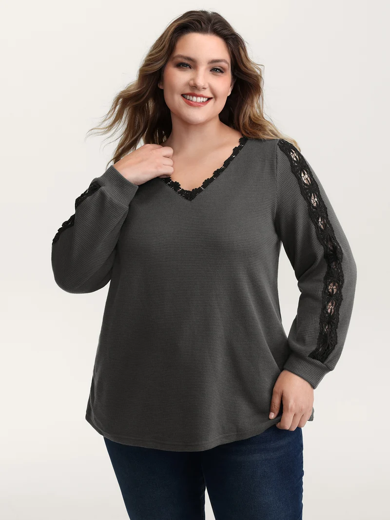 Lace Trim Textured V-Neck T-Shirt