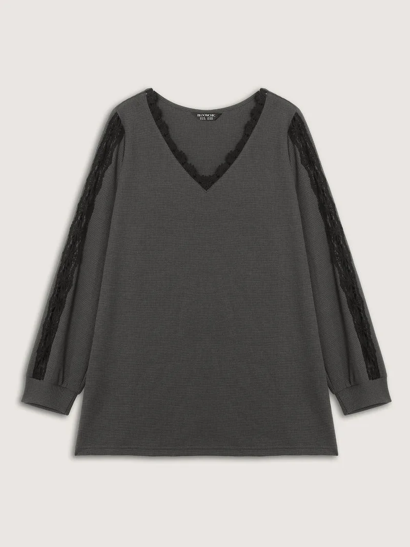 Lace Trim Textured V-Neck T-Shirt
