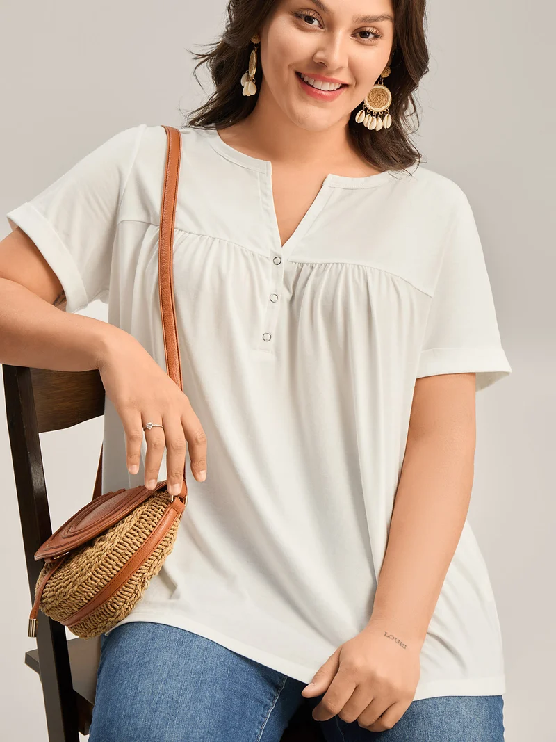 Button Placket Split Neck Pleated T-Shirt