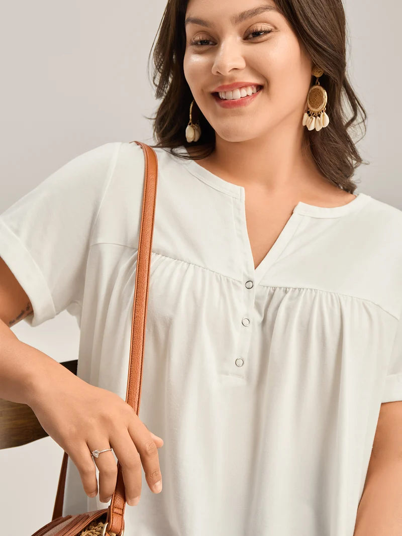 Button Placket Split Neck Pleated T-Shirt