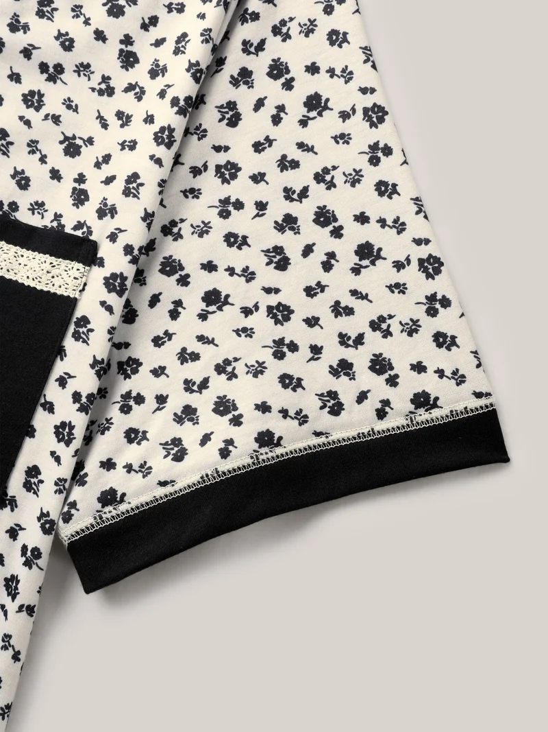 Stretchy Delicate Floral Print Contrast T-Shirt