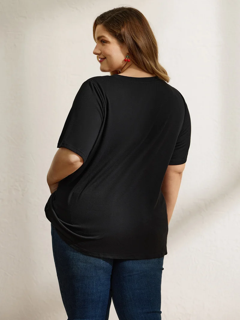 Embroidered Hearts Stretchy Round Neck T-Shirt