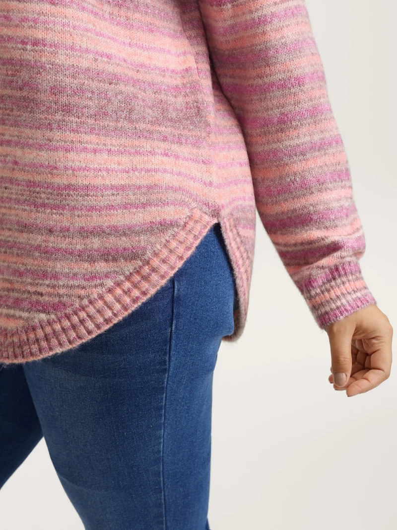 Ribbed Texture Curvy Hem V-Neck Pullover