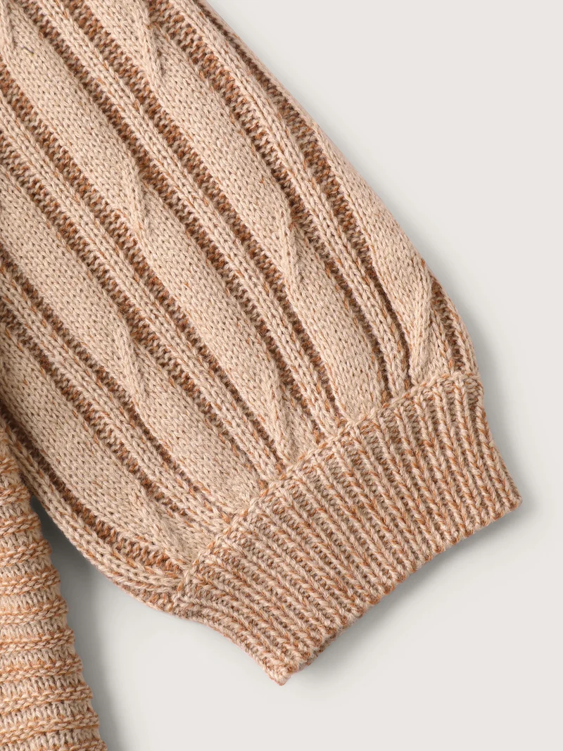 Wavy Textured Round Neck Pullover