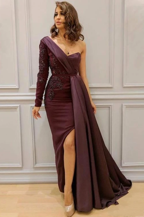 Robe fourreau longue élégante à une épaule avec appliques : parfaite pour les soirées