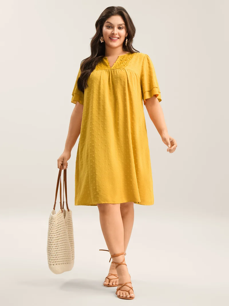 Textured Cut-Out Lace Pockets Midi Dress