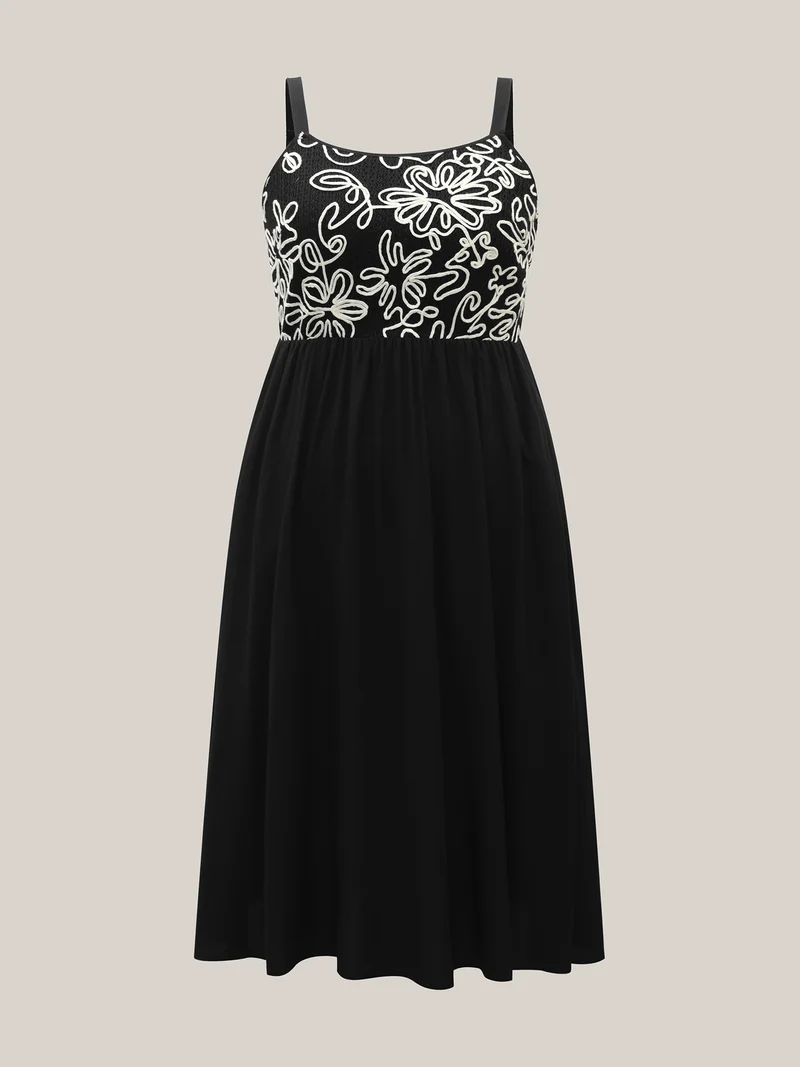 Floral Embroidered Pockets Spliced Midi Dress
