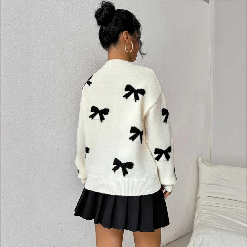 Pull femme à détail brodé