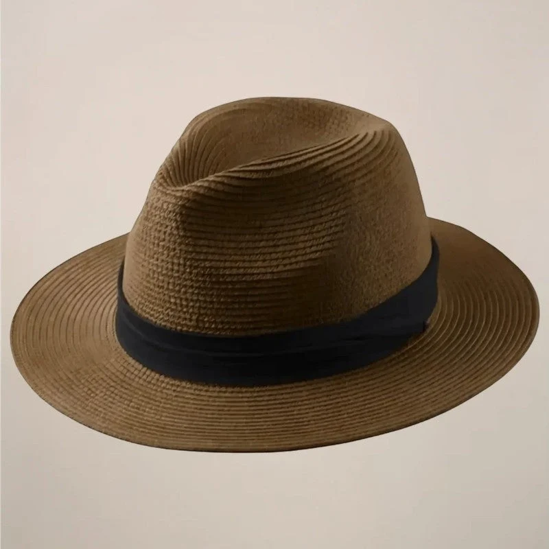Chapeau tressé à large bord avec calotte arrondie