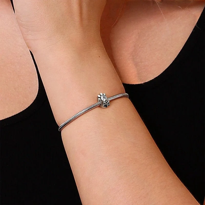 Perle de bracelet femme avec patte de chien
