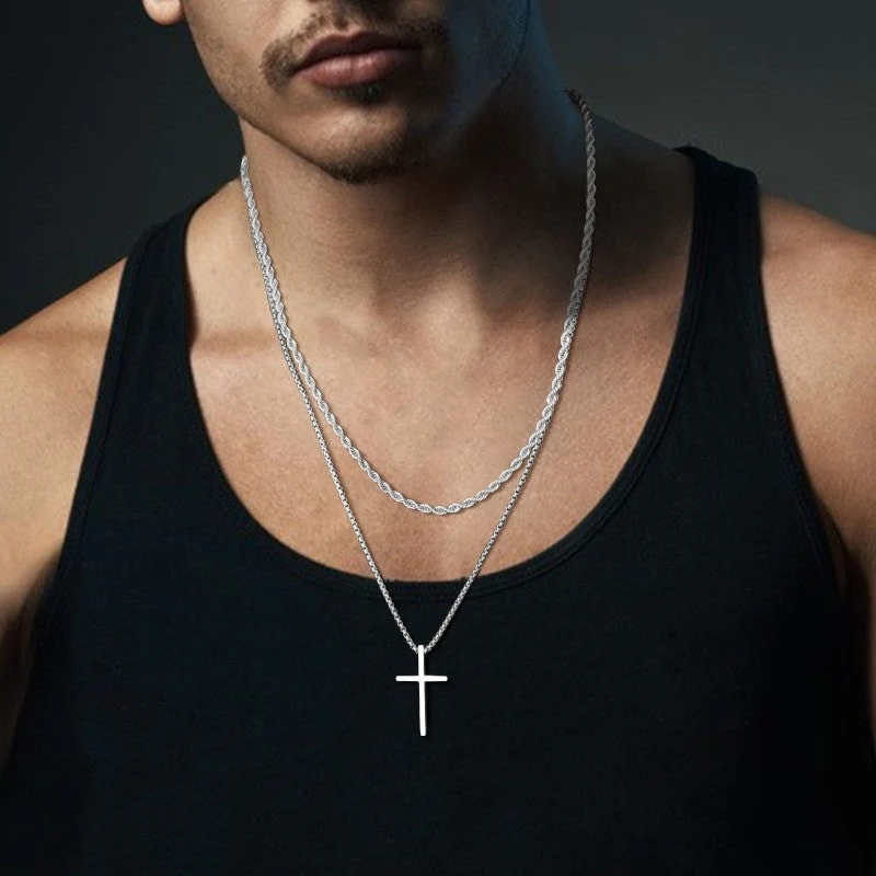 Collier homme avec pendentif croix