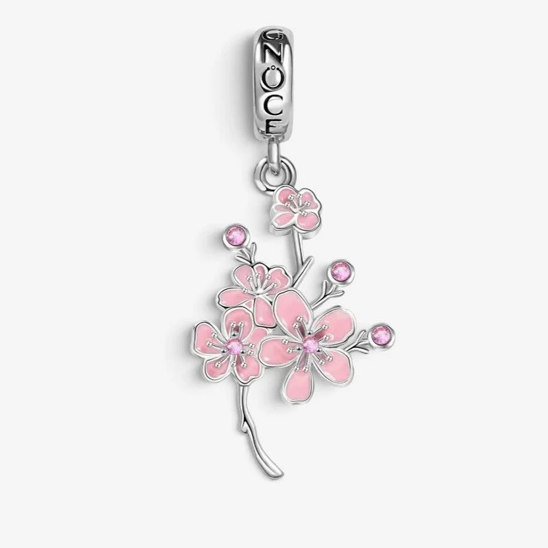 Pendentif femme fleur de cerisier