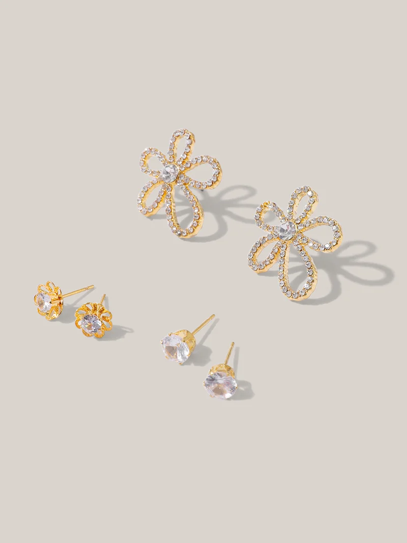 Floral Chic Gold-Tone Studs Pair