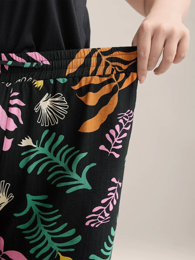 Multi-Color Leaf Print Wide-Leg Pants