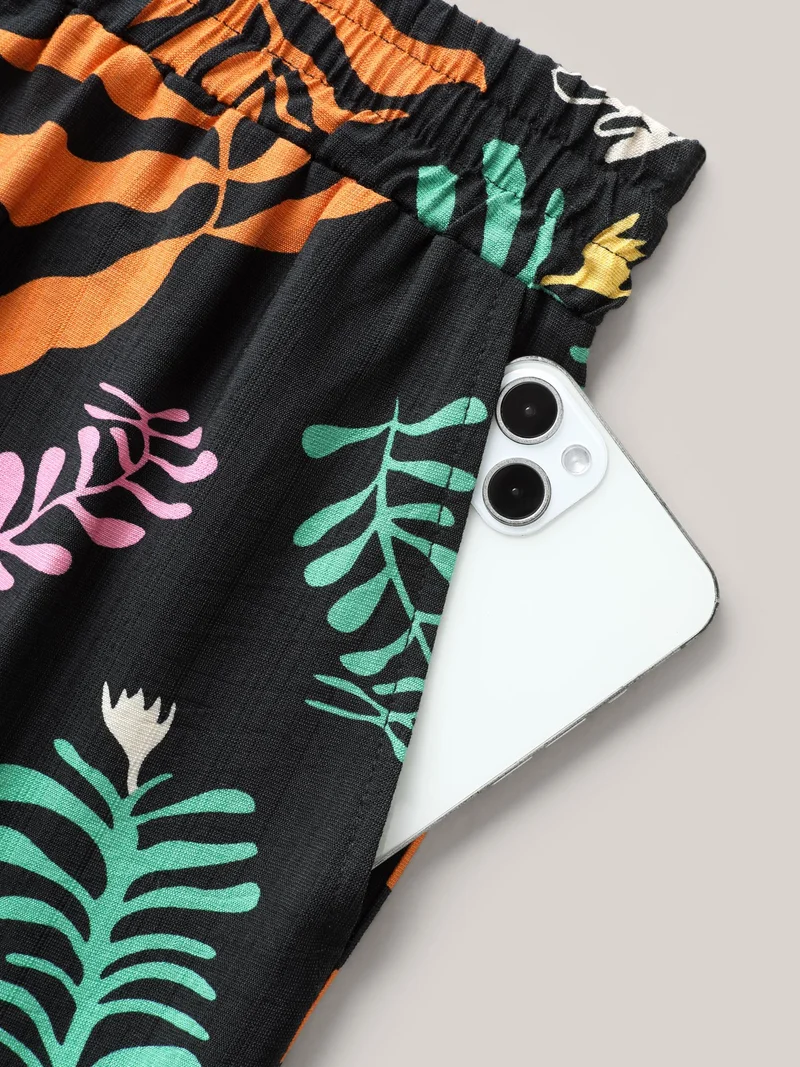 Multi-Color Leaf Print Wide-Leg Pants