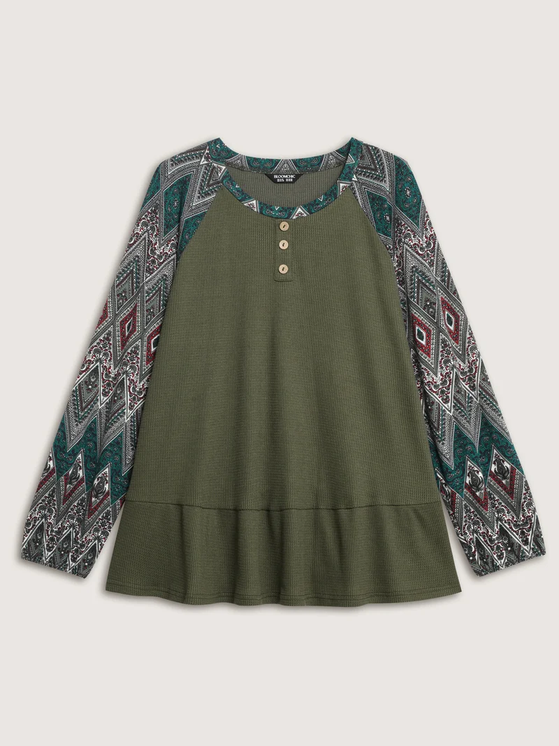 Geometric Print Ruffled Hem Button T-Shirt