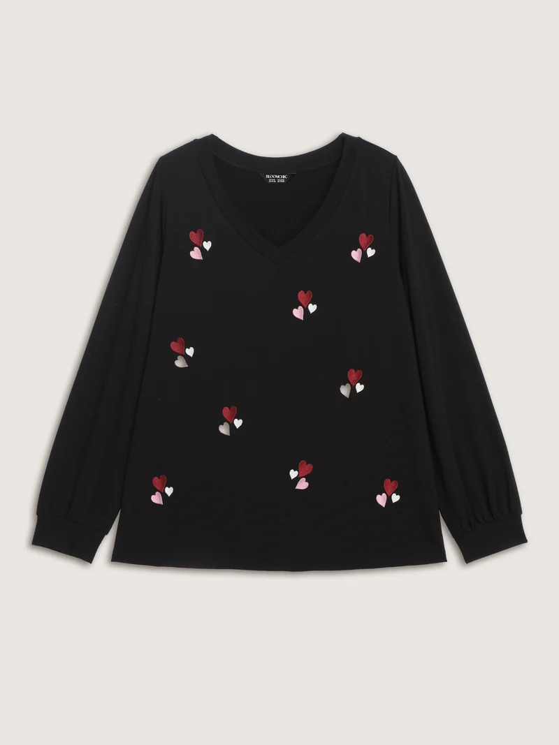 Stretchy Heart Embroidered V-Neck Knit T-Shirt