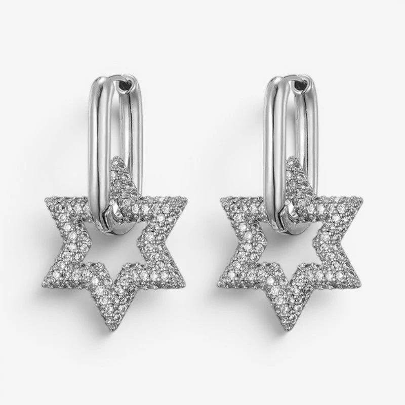 Boucles d’oreilles créoles pour femme avec motif étoile