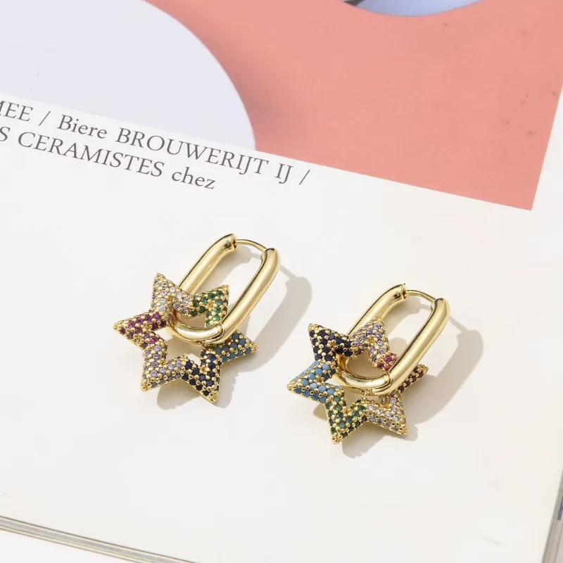 Boucles d’oreilles créoles pour femme avec motif étoile
