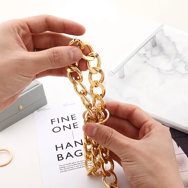 Collier à chaîne maille cubaine pour chien