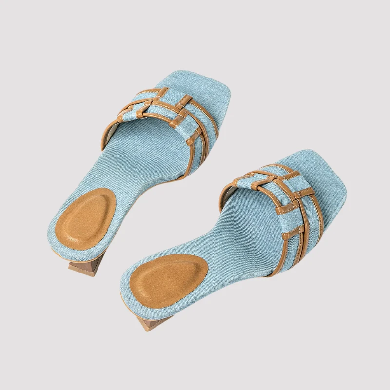 Sandales à enfiler pour femme à talon bloc