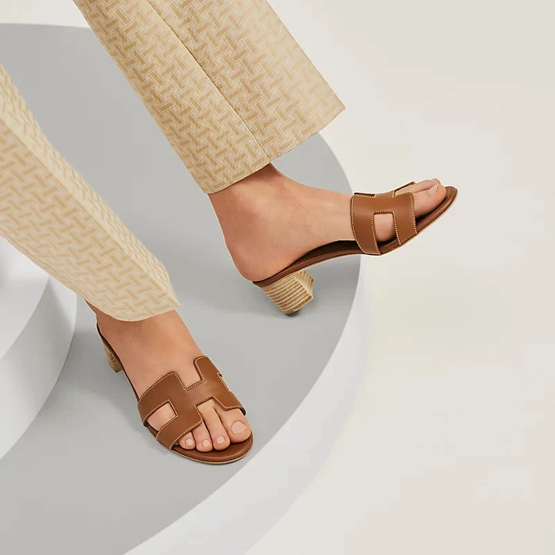 Sandales femme à enfiler avec talon carré
