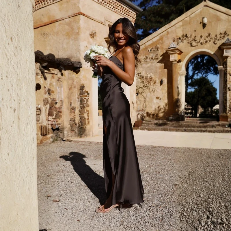 Robe Longue Femme avec Encolure Carrée et Fente Latérale