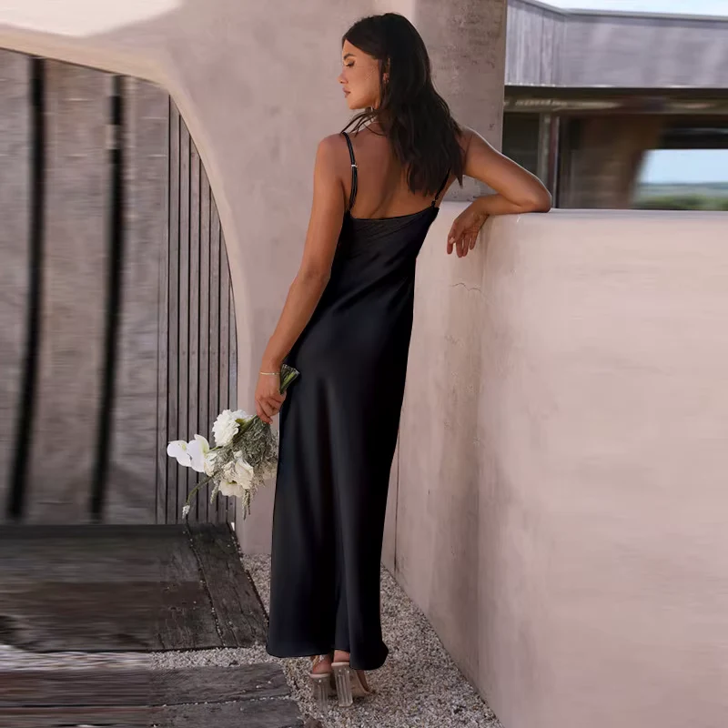 Robe Longue Femme avec Encolure Carrée et Fente Latérale