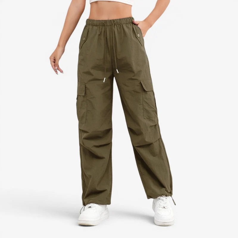 Pantalon femme coupe large avec multiples poches