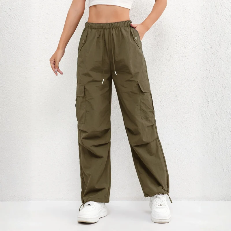 Pantalon femme coupe large avec multiples poches