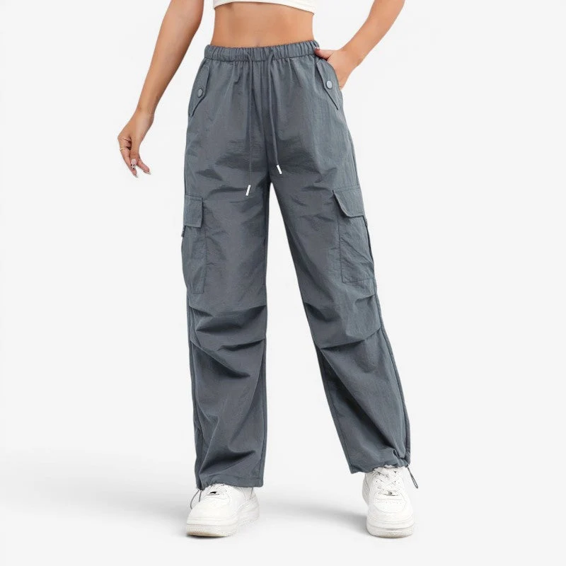 Pantalon femme coupe large avec multiples poches