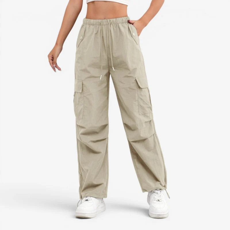 Pantalon femme coupe large avec multiples poches